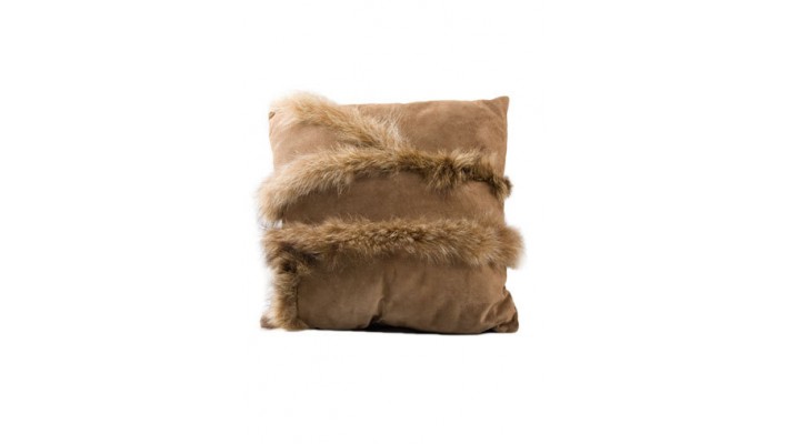 Lamb suede cushion with recycled fur.